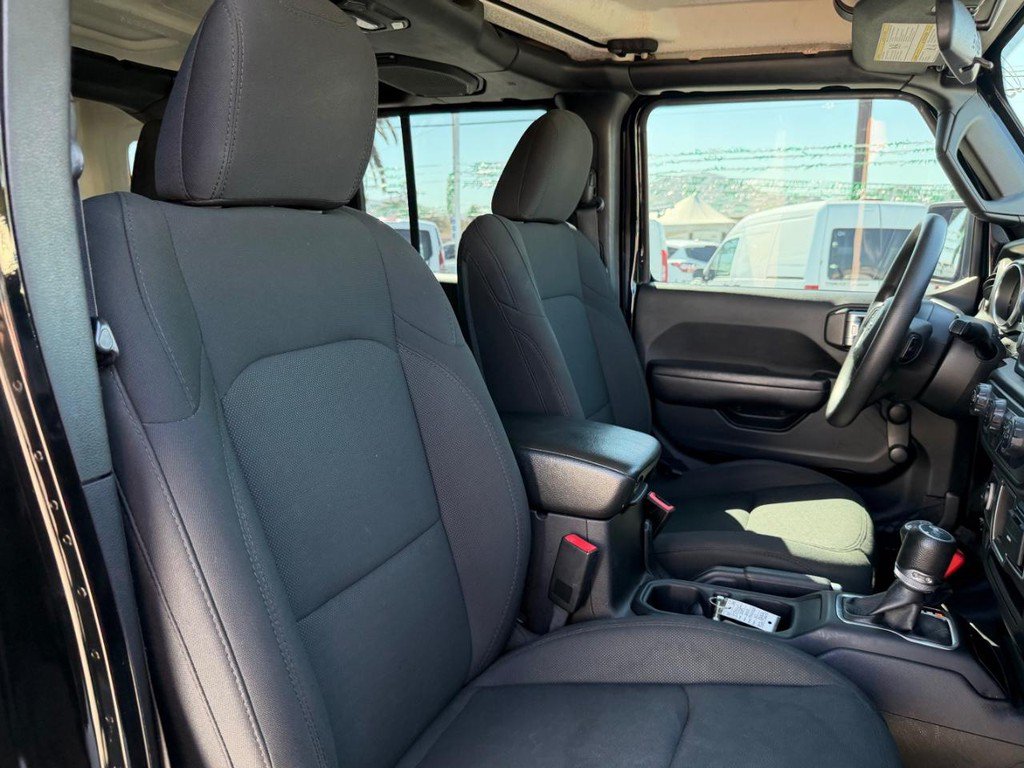 Used 2019 Jeep Wrangler Unlimited Sport AWD/4WD image 22