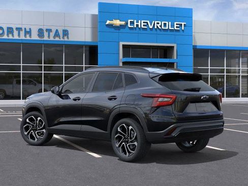 New 2025 Chevrolet Trax RS image 3