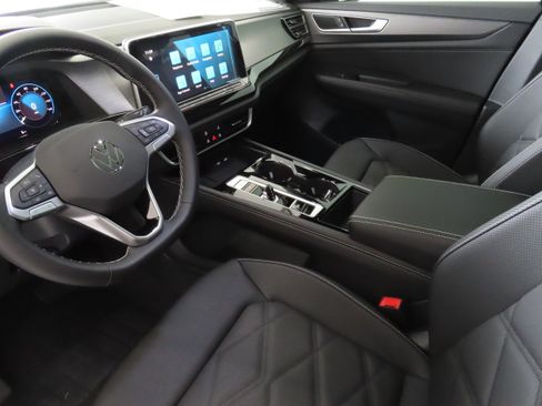 New 2025 Volkswagen Atlas Cross Sport SE image 21