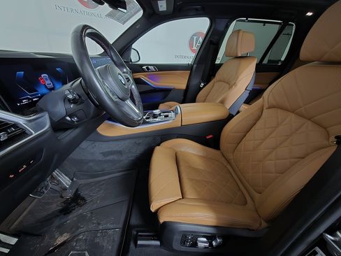Used 2024 BMW X5 M60i image 15