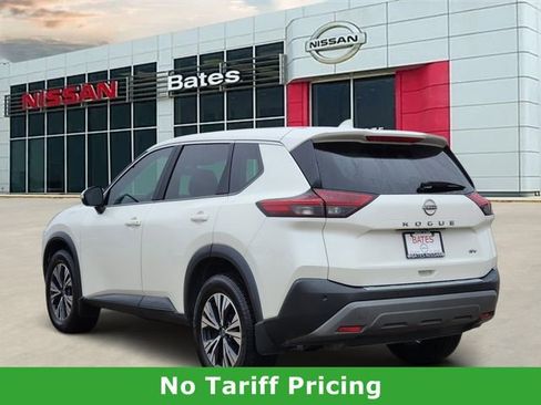 Used 2023 Nissan Rogue SV FWD image 5