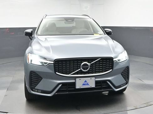 Used 2024 Volvo XC60 B5 Plus w/ Protection Package Premier AWD/4WD image 2