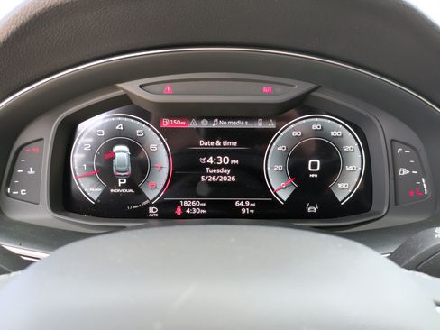 Certified 2024 Audi Q8 Premium w/ Black Optic Package AWD/4WD image 21