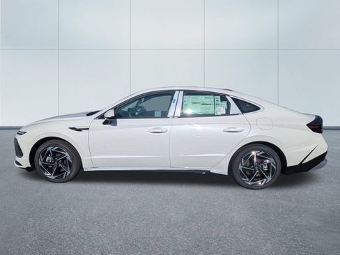New 2026 Hyundai Sonata SEL FWD image 3