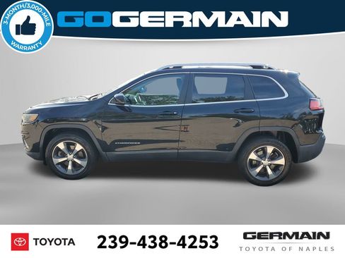 Used 2019 Jeep Cherokee Limited image 12