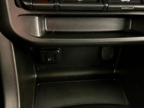 Used 2019 Chevrolet Colorado LT w/ LT Convenience Package AWD/4WD image 17