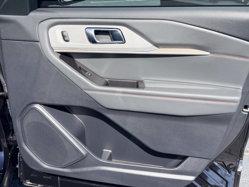 New 2026 Ford Explorer Active w/ Active Comfort Package RWD image 7
