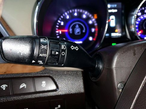 Used 2015 Hyundai Santa Fe Limited image 24