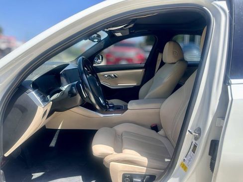 Used 2020 BMW 330i Sedan w/ Convenience Package RWD image 16