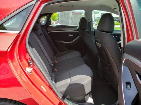 Used 2016 Hyundai Elantra GT FWD image 15