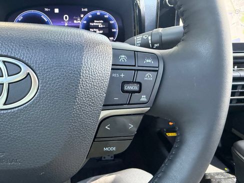 Used 2026 Toyota Camry XSE FWD image 25
