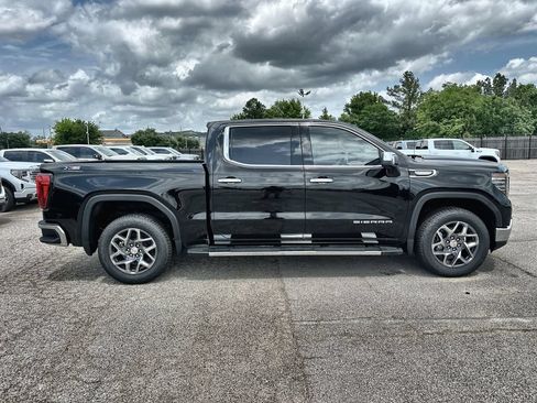 New 2026 GMC Sierra 1500 SLT AWD/4WD image 10