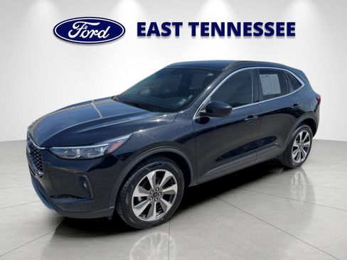 Used 2024 Ford Escape Platinum AWD/4WD image 7