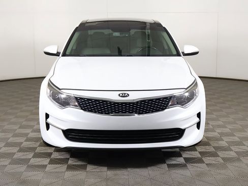Used 2018 Kia Optima EX w/ Premium Package image 11