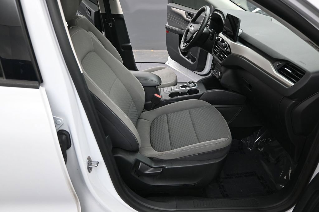 Used 2022 Ford Escape SE w/ Convenience Package FWD image 17