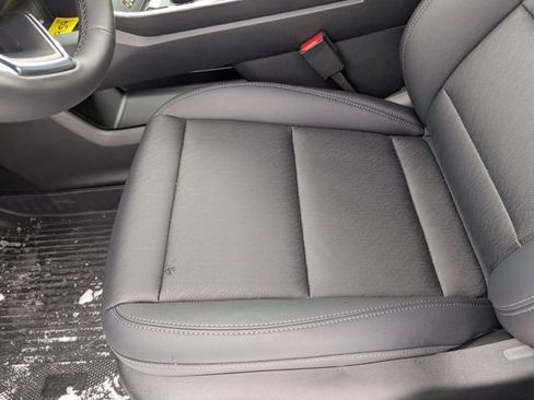 New 2026 Chevrolet Equinox LT w/ Convenience Package II image 23