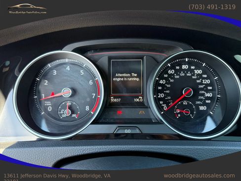 Used 2019 Volkswagen Golf 4-Door image 18