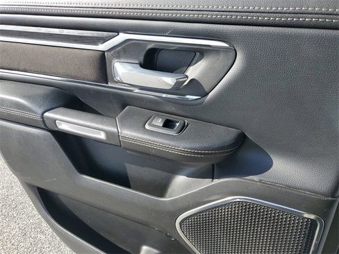 Used 2024 RAM 1500 Laramie image 32