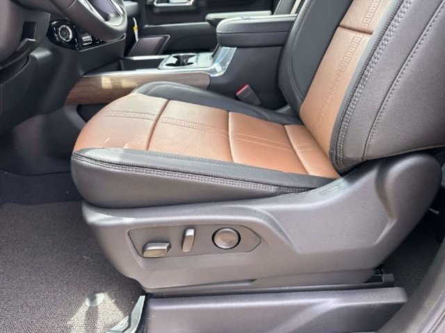 New 2026 Chevrolet Silverado 2500 High Country w/ High Country Premium Package AWD/4WD image 21