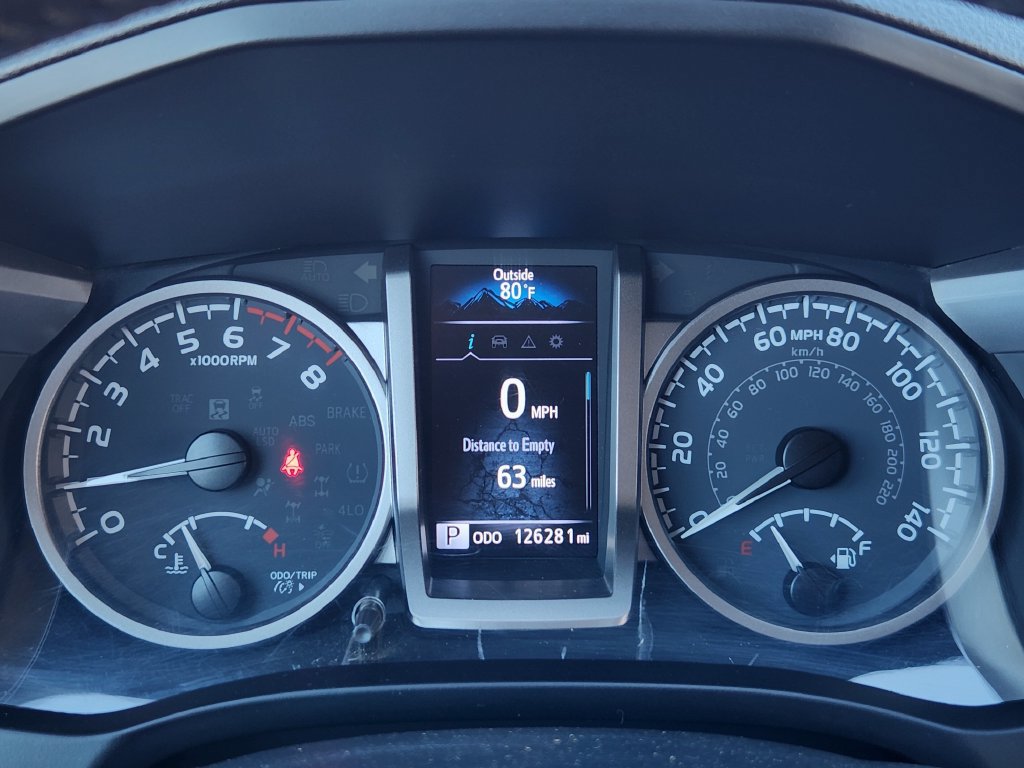 Used 2021 Toyota Tacoma SR5 AWD/4WD image 7