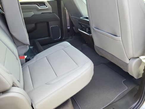 New 2026 GMC Sierra 3500 SLT w/ SLT Premium Package image 11