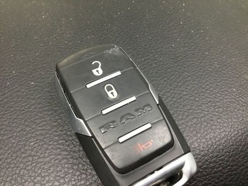 Used 2021 RAM 1500 Big Horn image 10