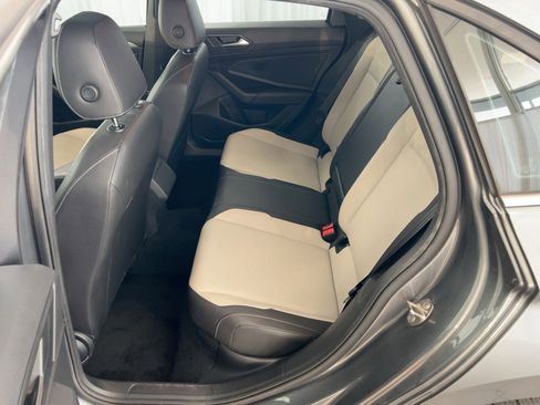 Used 2019 Volkswagen Jetta R-Line image 15