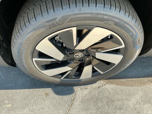 New 2026 Volkswagen Atlas Cross Sport SEL image 26