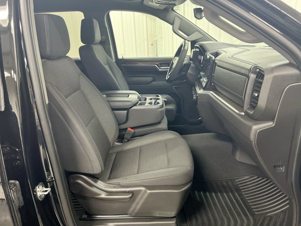 Used 2026 Chevrolet Silverado 1500 LT AWD/4WD image 22