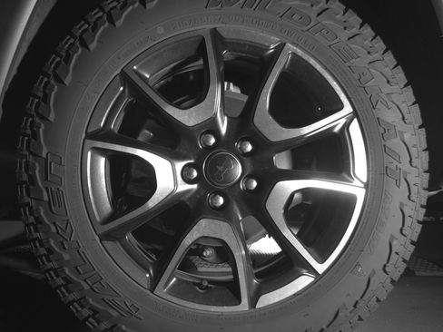 Used 2025 Jeep Compass Trailhawk AWD/4WD image 14