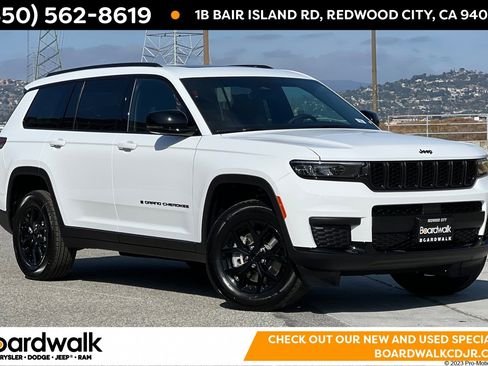 New 2025 Jeep Grand Cherokee L Altitude image 1