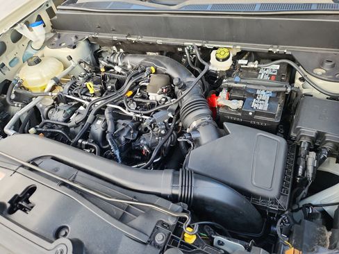 Used 2024 Ford Maverick Lariat w/ Black Appearance Package image 18