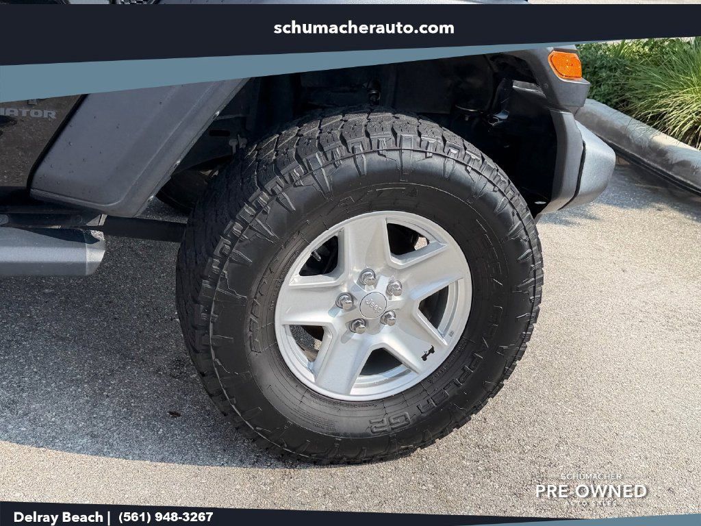 Used 2020 Jeep Gladiator Sport w/ Quick Order Package 24S AWD/4WD image 9