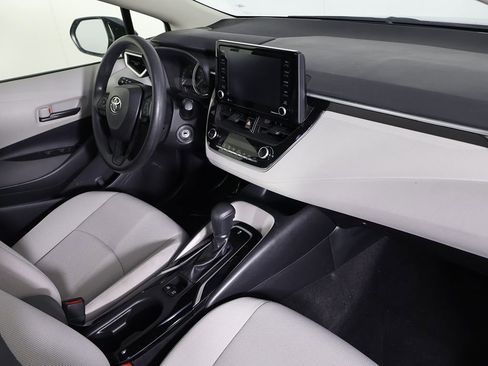 Used 2022 Toyota Corolla LE image 23