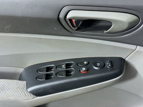 Used 2010 Honda Civic LX image 19