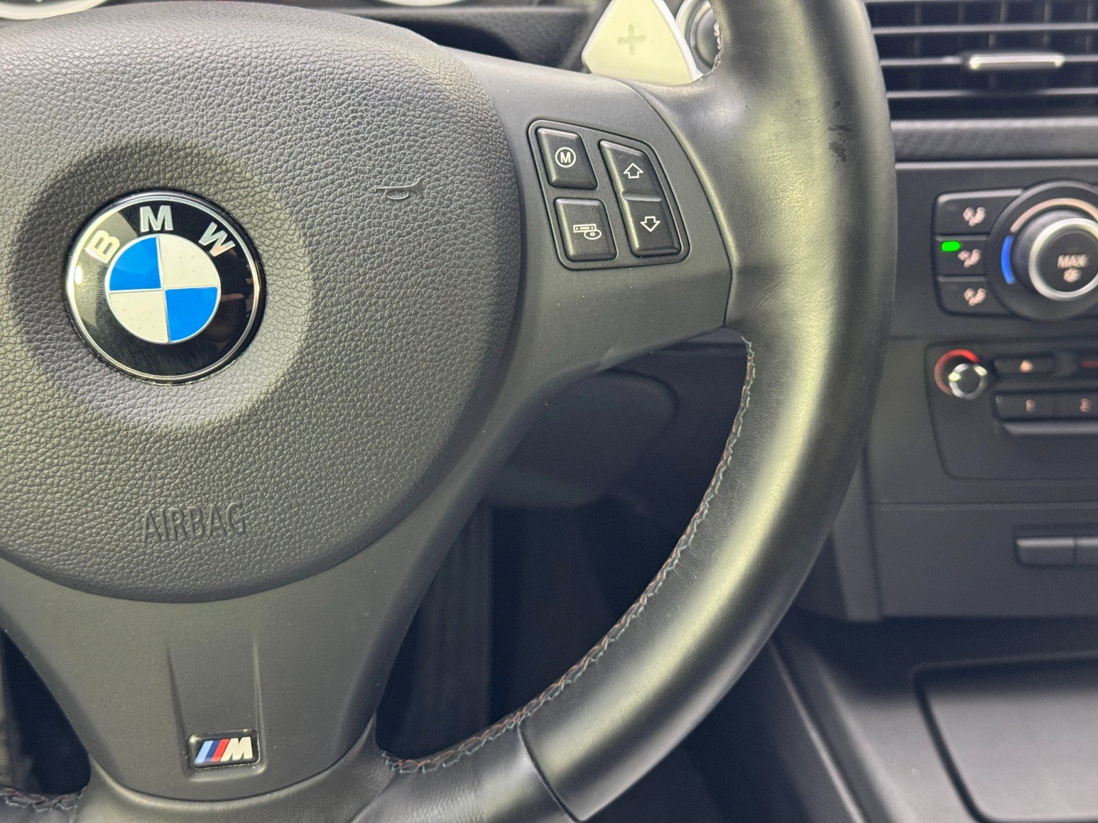Used 2011 BMW M3 Convertible RWD image 20