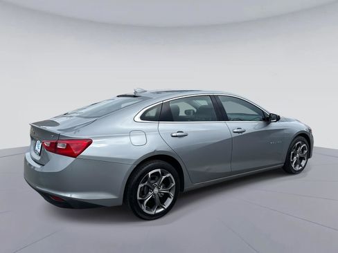 Used 2024 Chevrolet Malibu LT image 4