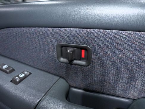 Used 2002 GMC Sierra 1500 SLE RWD image 36