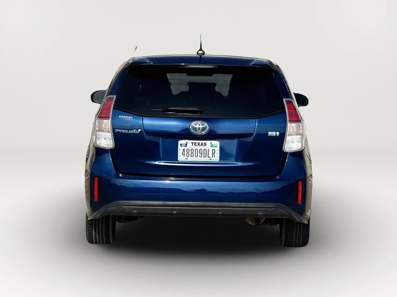 Used 2016 Toyota Prius V Four FWD image 6