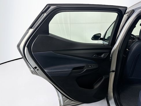 Used 2023 Chevrolet Bolt EUV LT w/ Convenience Package FWD image 25