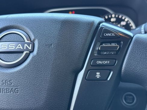 Used 2023 Nissan Frontier SV w/ Technology Package image 31