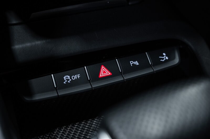 Used 2018 Audi R8 V10 RWD image 50