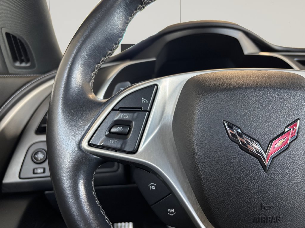 Used 2016 Chevrolet Corvette Stingray Coupe RWD image 21