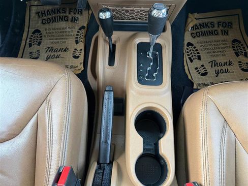 Used 2015 Jeep Wrangler Unlimited Sahara w/ Dual Top Group image 27