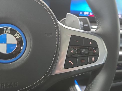 Certified 2026 BMW X5 xDrive50e w/ M Sport Package image 15