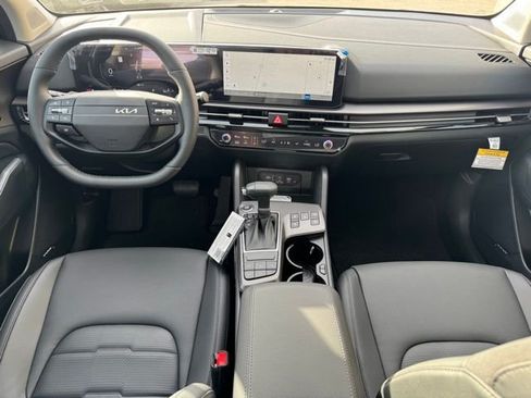 New 2026 Kia Sportage SX FWD image 11