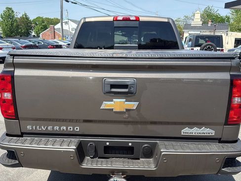 Used 2015 Chevrolet Silverado 1500 High Country w/ High Country Premium Package AWD/4WD image 6