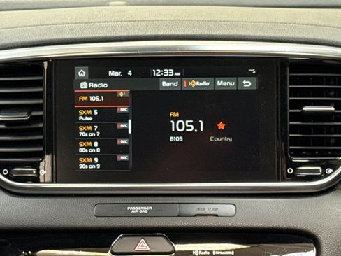 Certified 2022 Kia Sportage EX w/ EX Technology Package image 20