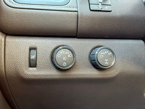 Used 2022 GMC Canyon Denali AWD/4WD image 17