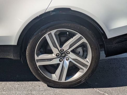 Used 2022 Land Rover Discovery S R-Dynamic image 33